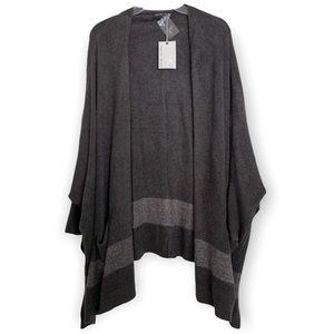 Barefoot Dreams OS NWT PONCHO CAPE